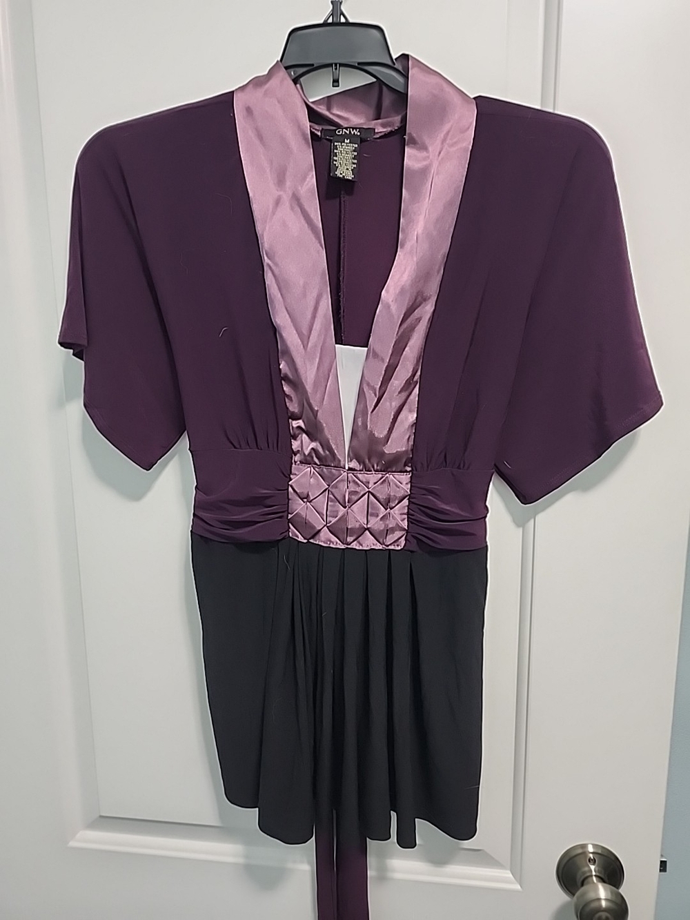 GNW Plum and Light Mauve Satin-Trim V-Neck Tunic